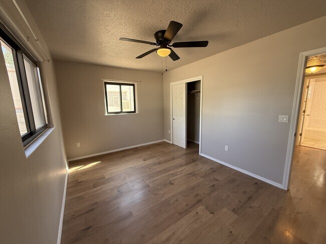 Building Photo - 2729 Bel Air Dr NE