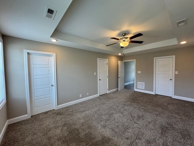 Building Photo - Gorgeous Single Family Home