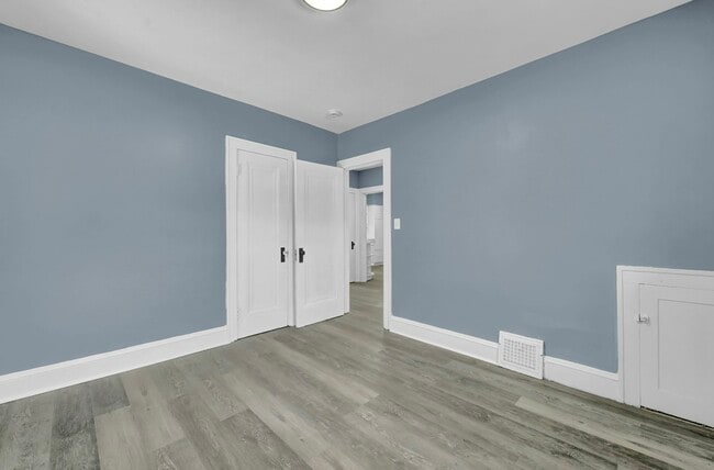 Building Photo - 3658 E 138th St