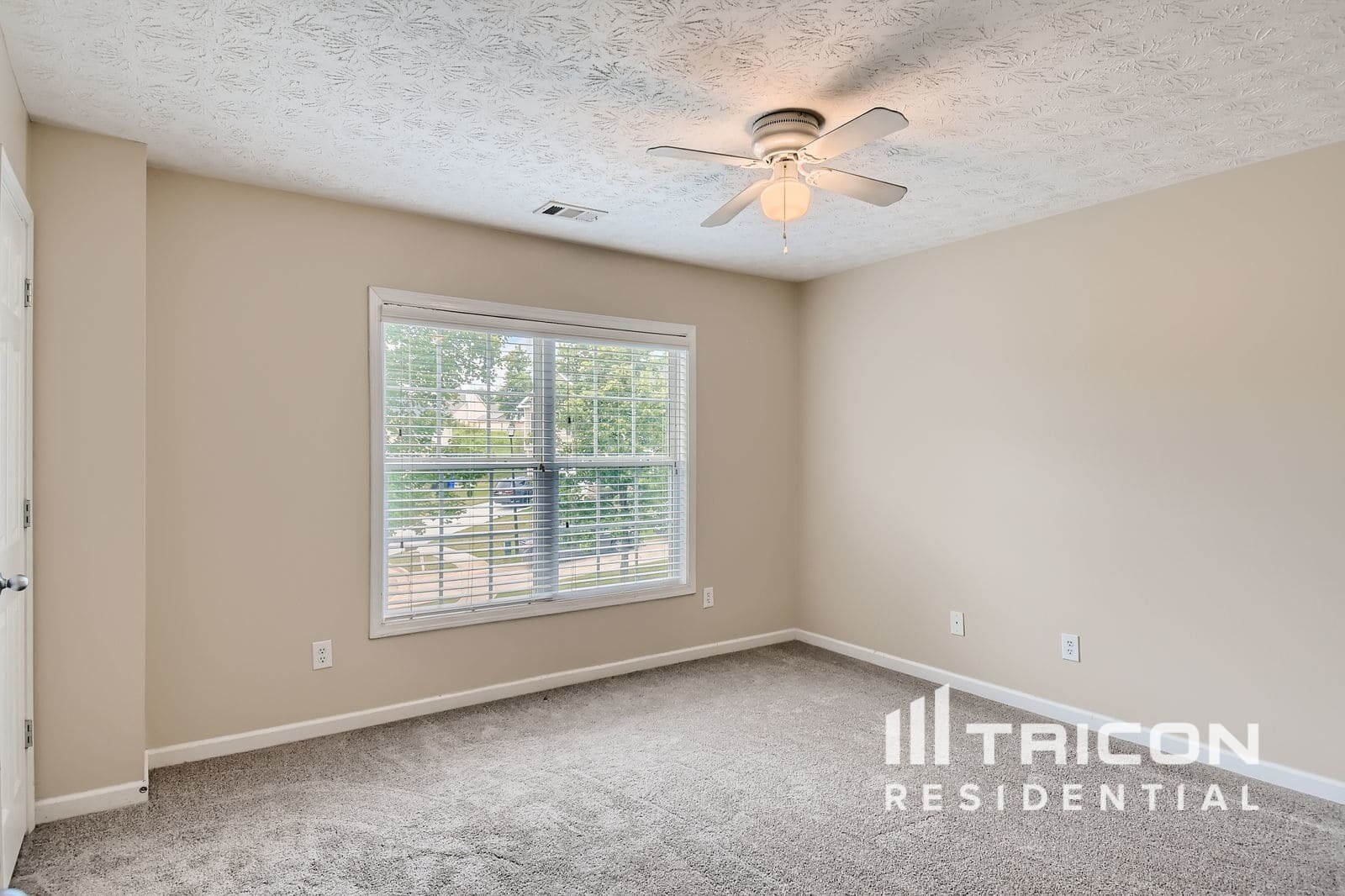 Building Photo - 828 Redan Way