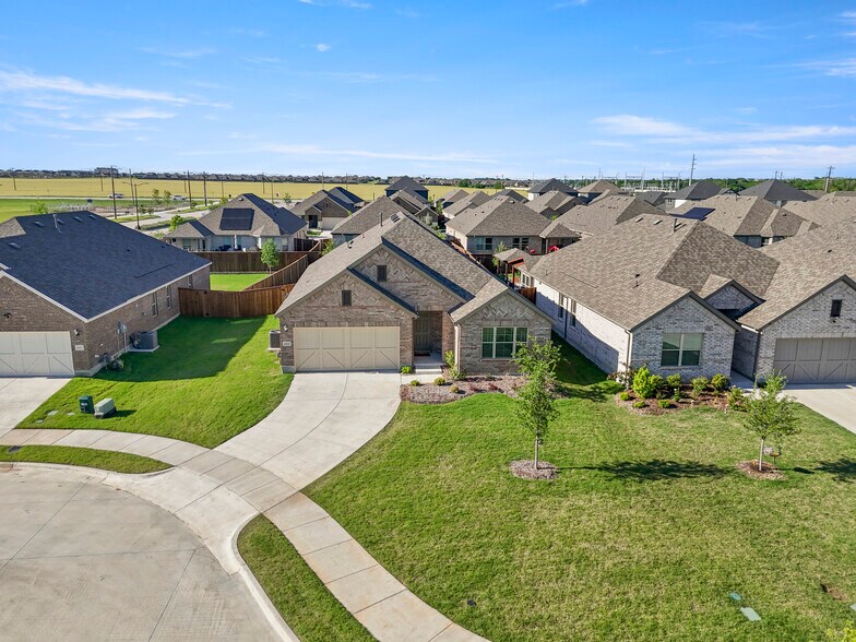 Building Photo - 1421 Avalon Ct