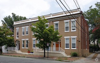 Building Photo - M Street