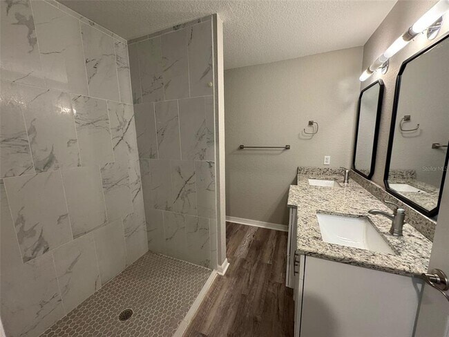 Building Photo - 16430 SE 89 Ct