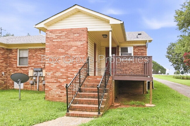 Building Photo - 2306 Startown Rd