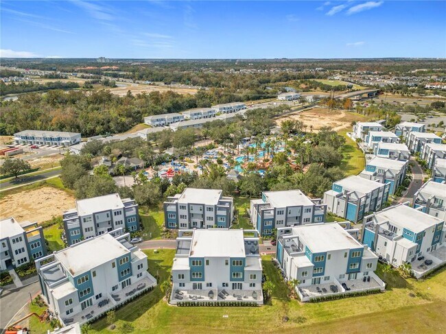 Building Photo - 7770 Sandy Ridge Dr