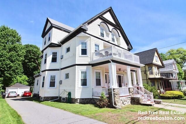 Building Photo - 24 Burton St