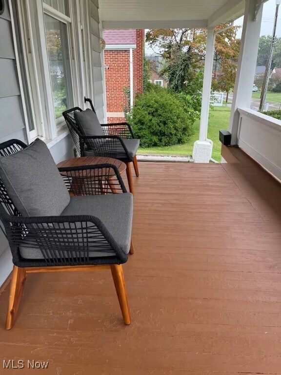 Building Photo - 369 E Tuscarawas Ave