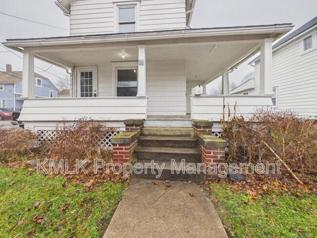 Building Photo - 36 23rd St SW