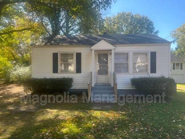 Primary Photo - 413 Rollins Ave