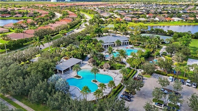 Building Photo - 2870 Blossom Wy