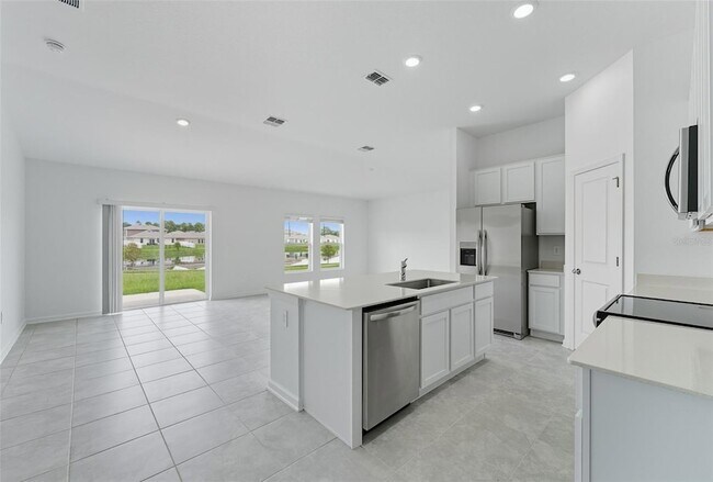 Building Photo - 1526 Brentwood Dr