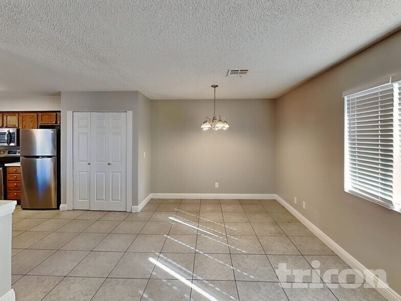 Building Photo - 271 Princess Ann Ct