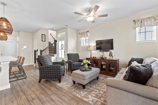 Building Photo - 614 Seabreeze Dr