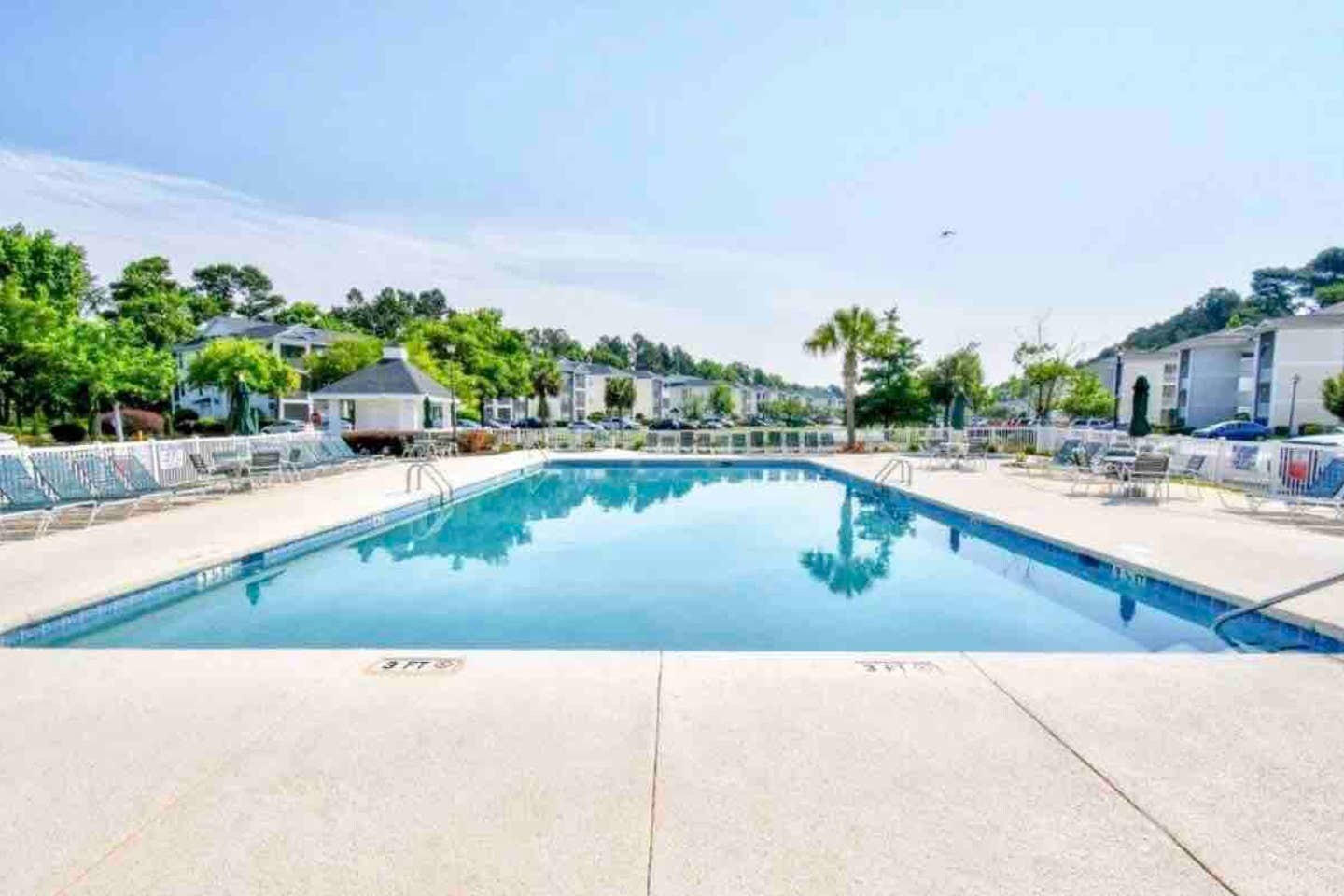 Building Photo - 1294 River Oaks Dr