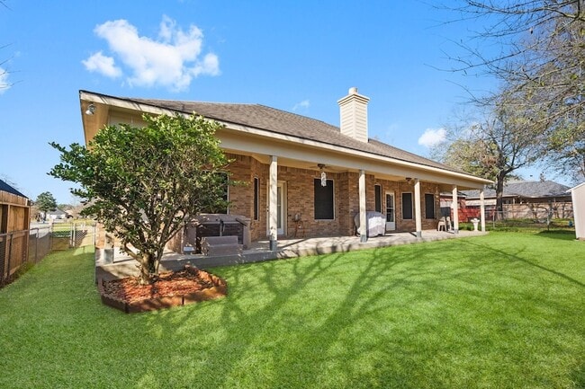 Building Photo - 9292 Deepwater Dr