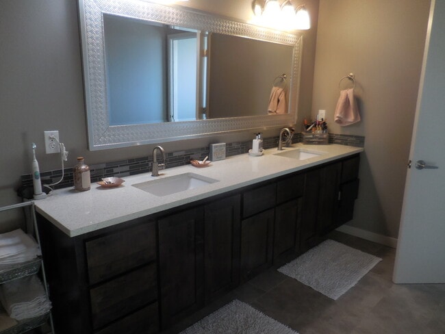 Building Photo - 12346 NE 114th St