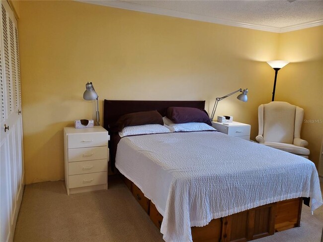 Building Photo - 1403 Arrowhead Cir W