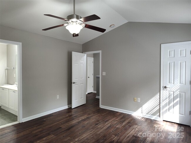 Building Photo - 467 Doughton Ln