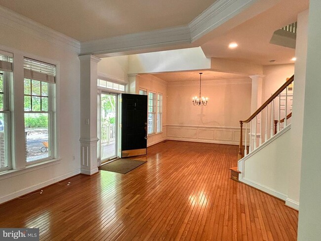 Building Photo - 308 Trotter Farm Dr