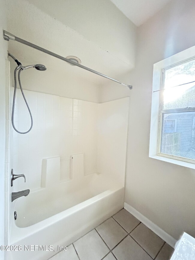 Building Photo - 2788 Forbes St