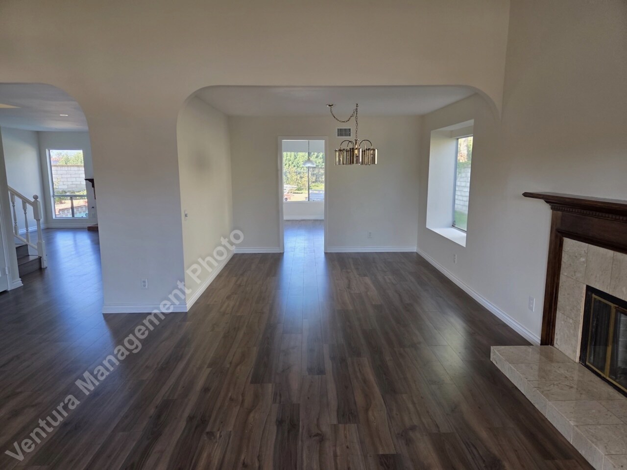 Building Photo - 725 Azure Hills Dr