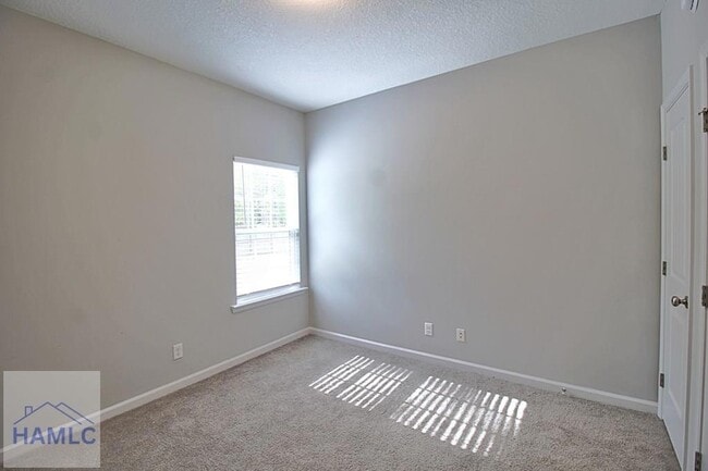 Building Photo - 39 Herty Ln