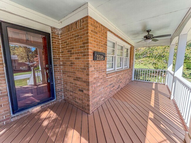 Building Photo - BEAUTIFUL Property in Marietta!