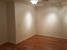 Building Photo - 7502 Bodega Ave