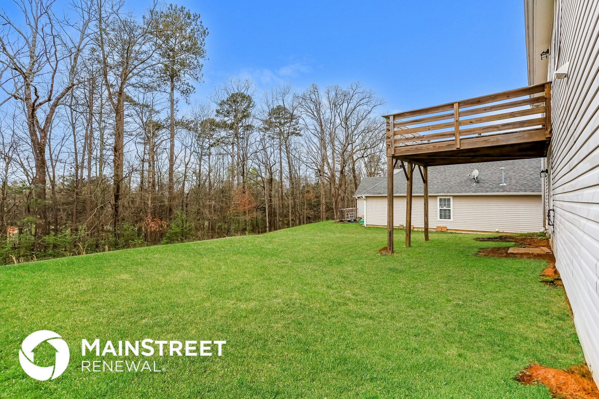 Building Photo - 1345 Kent Manor