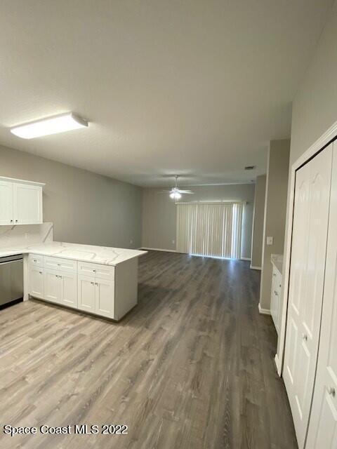 Building Photo - 5212 Outlook Dr