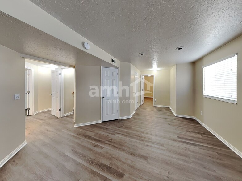 Building Photo - 120 S 1660 W