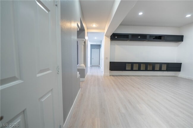 Building Photo - 4875 Impressario Ct