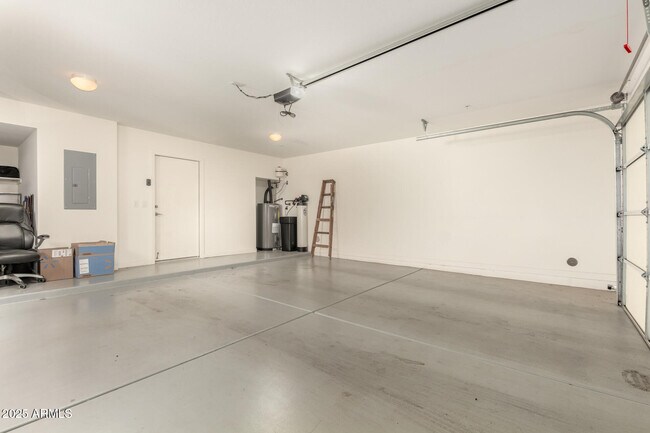 Building Photo - 2315 N 52nd St