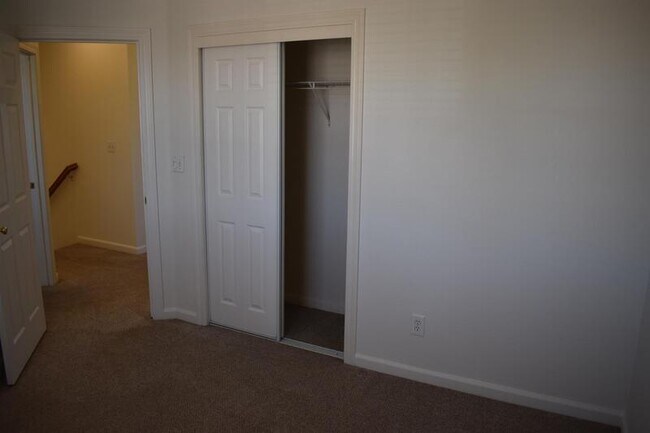 Building Photo - 4670 Tolman Way