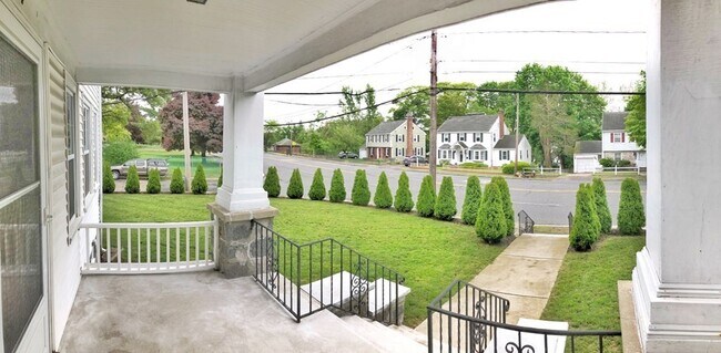 Building Photo - 234 Brook Rd