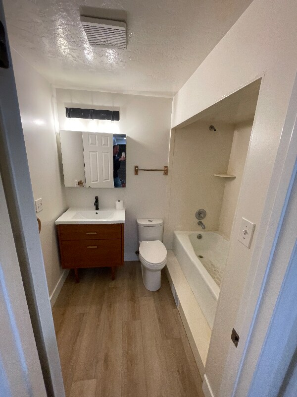 Building Photo - 9891 Heytesbury Ln