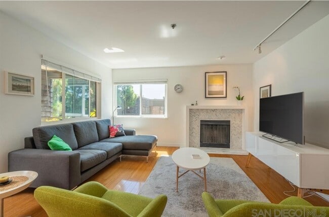 Building Photo - 5790 Friars Rd