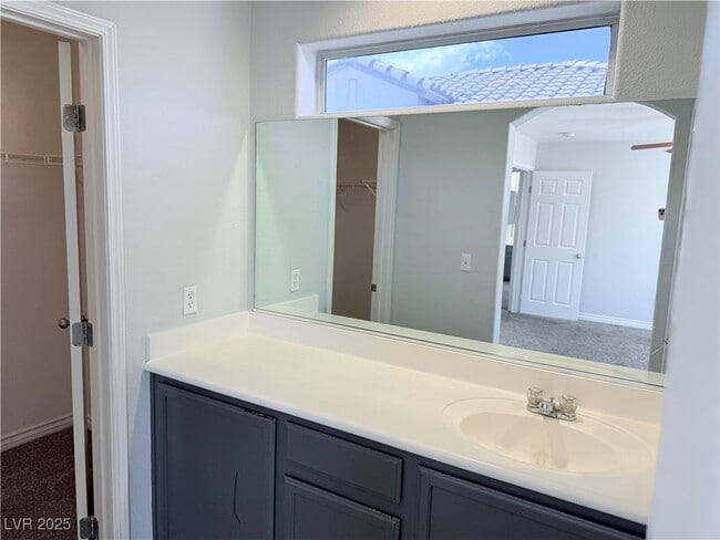 Building Photo - 3961 Bayamon St