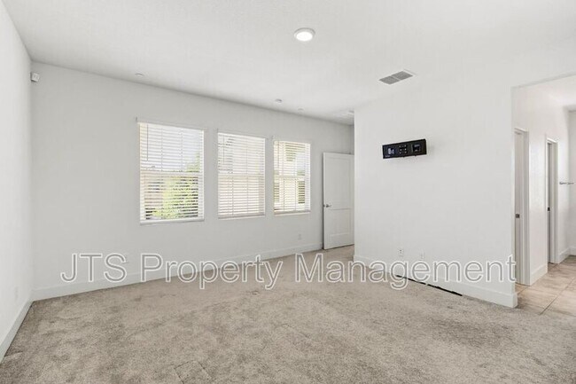 Building Photo - 3949 Aristotle Cir