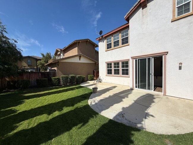 Building Photo - 40184 Annapolis Dr