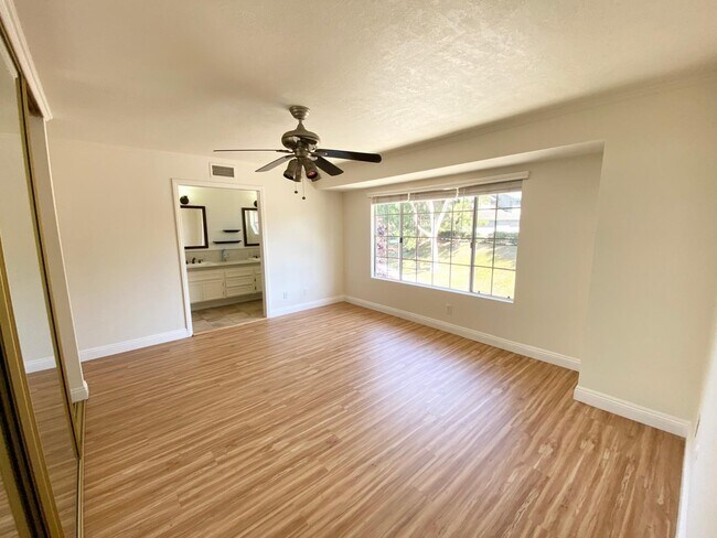 Building Photo - 3126 E Fox Run Way