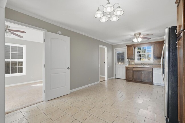 Building Photo - 2618 S 22nd St