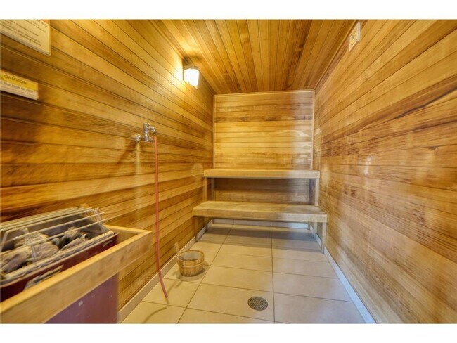 Building Photo - 121 Washington Ave S