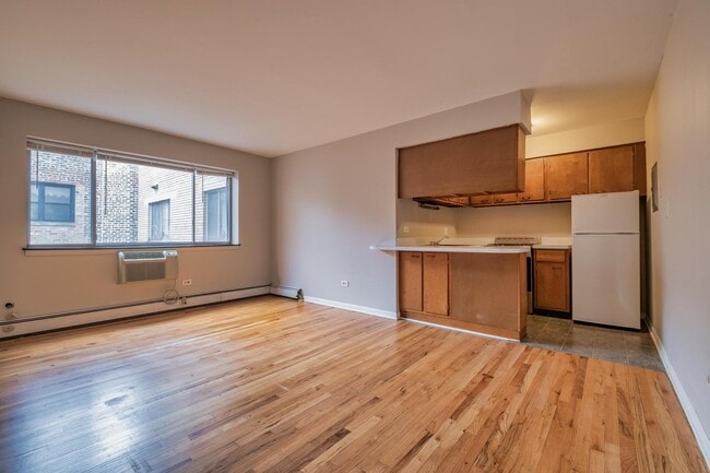 Building Photo - 5450 N Winthrop Ave