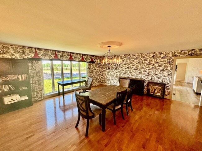 Building Photo - Escape to Luxury: Your Private Oasis on a ...