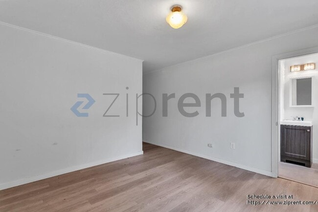 Building Photo - 1822 40th Ave