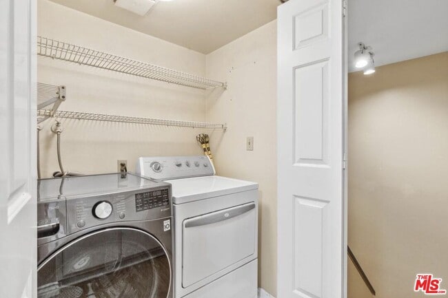 Building Photo - 5340 Wilkinson Ave