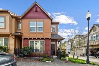 Building Photo - 1611 SW San Mateo Terrace