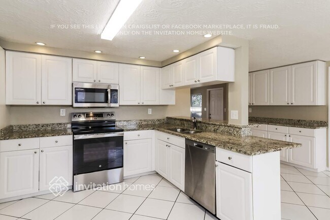 Building Photo - 3309 Seffner Dr