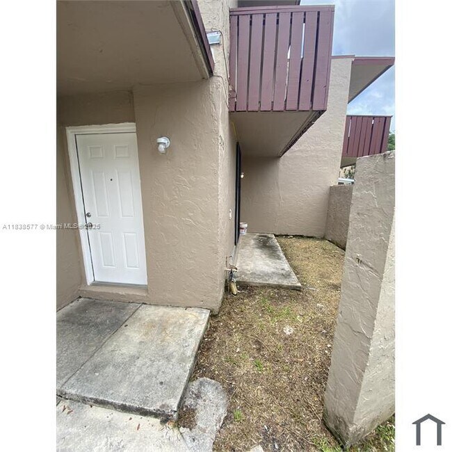 Building Photo - 20108 SW 123rd Dr